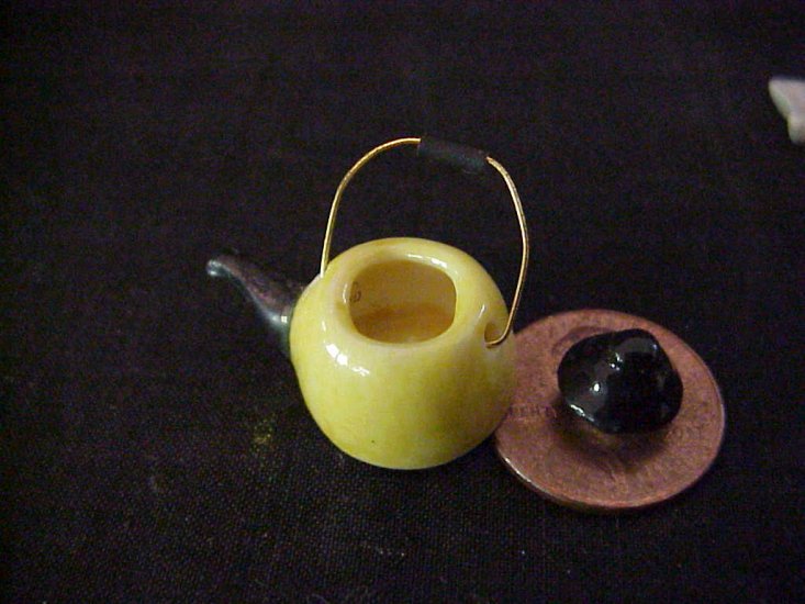 porcelain black & yellow teapot - Click Image to Close