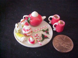 4pc Christmas tea set and pastry holly decoration & platter