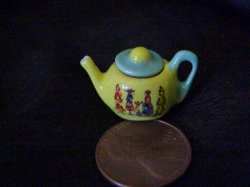 Porcelain hand china painted teapot French Quimper design