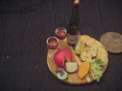 picnic cheese crackers grapes fruit & wine