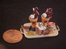 Halloween porcelain pastry tray 2 cups of chocolate