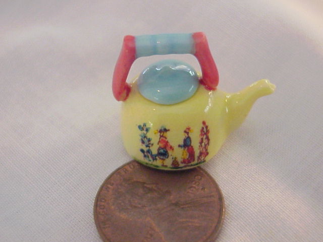 Porcelain Halloween teapot 4 - Click Image to Close